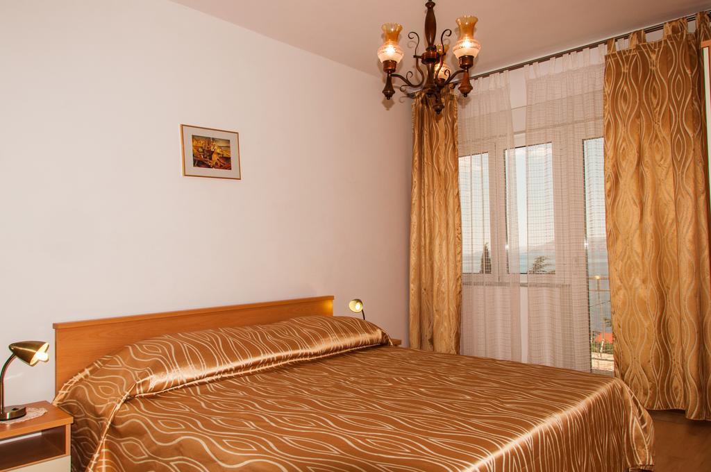 Apartment Pavica Novi Vinodolski Ngoại thất bức ảnh